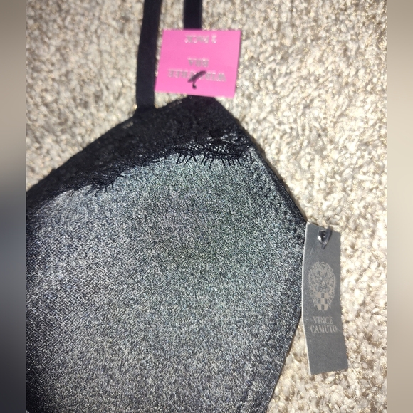 Bras - Picture 3 of 3